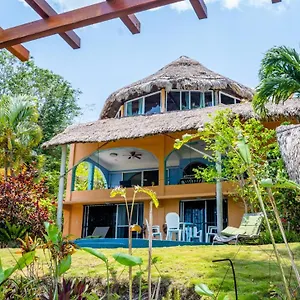 Gasthuis Agave-blue, Bacalar